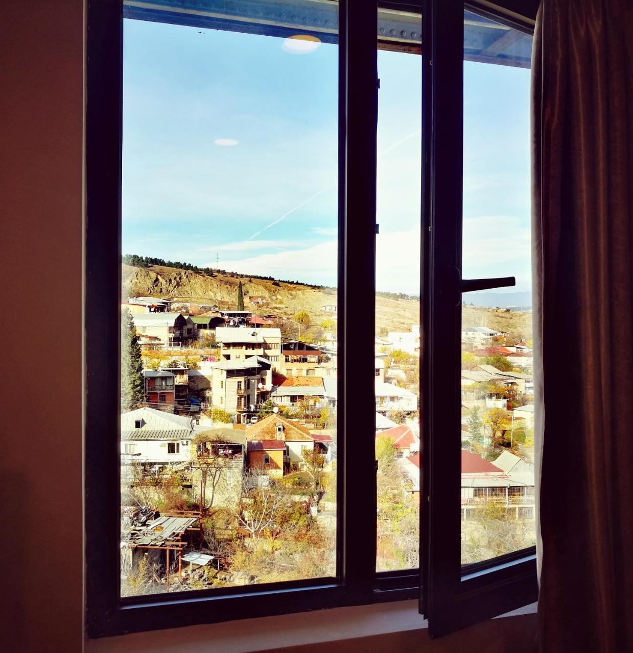 Top Boutique Hotel（首席精品酒店） Tbilisi Ngoại thất bức ảnh