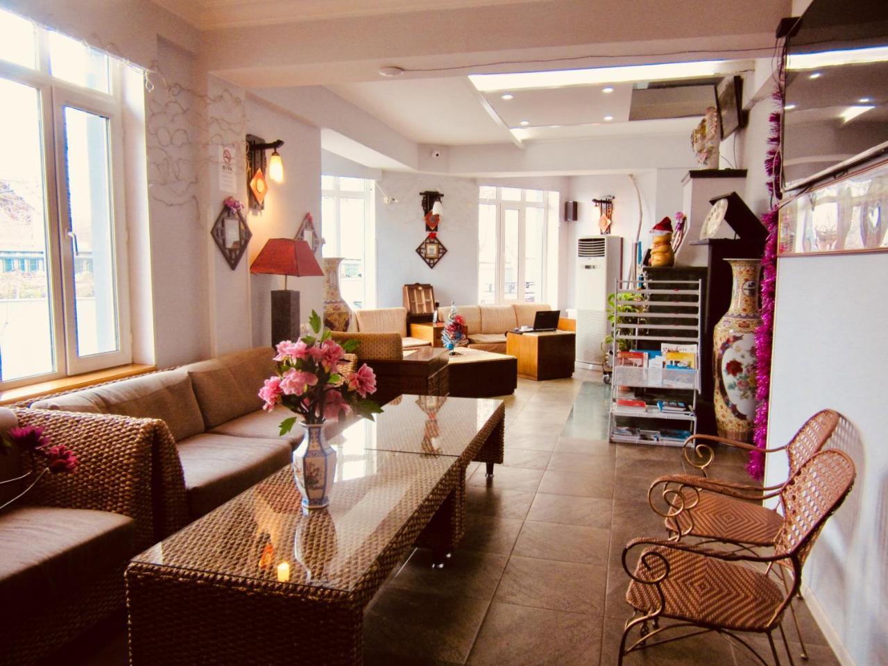 Top Boutique Hotel（首席精品酒店） Tbilisi Ngoại thất bức ảnh