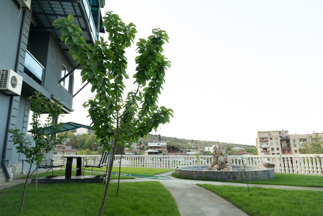 Top Boutique Hotel（首席精品酒店） Tbilisi Ngoại thất bức ảnh
